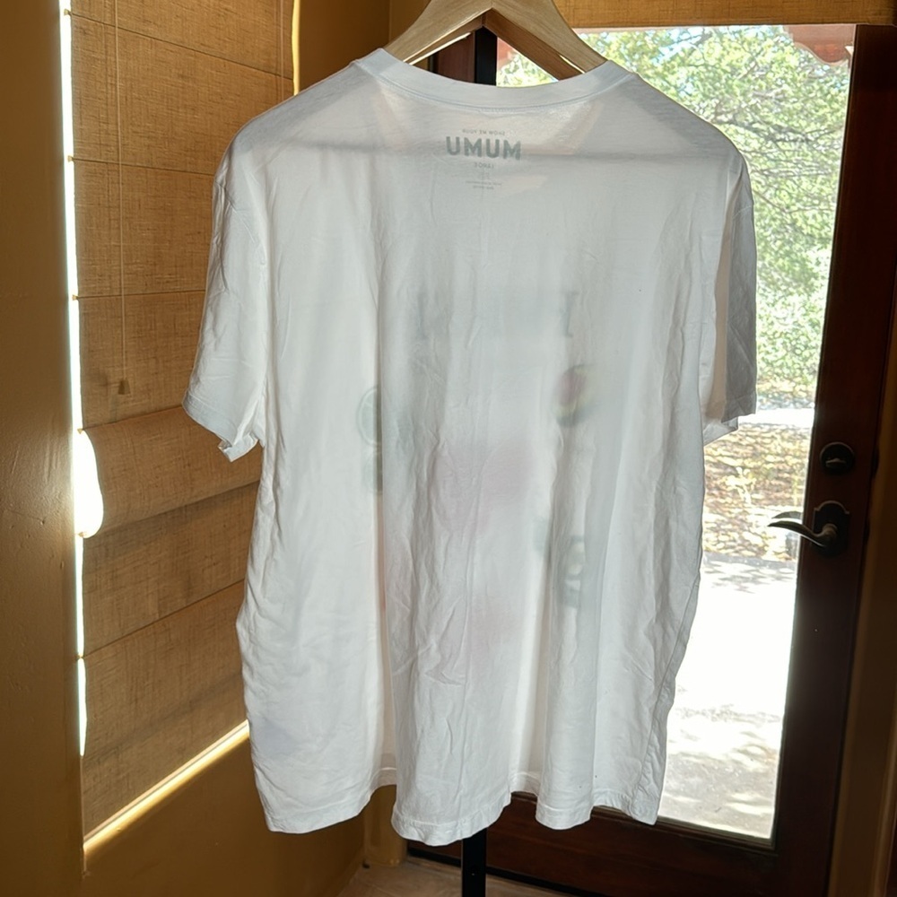 NWOT Show Me Your Mumu Fresh Social Club Graphic Tee Size Large White Food Print - Picture 10 of 10